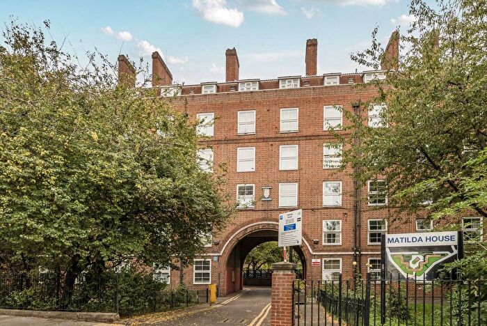 2 Bedroom Flat For Sale In Matilda House, St Katharine Docks, London, E1W
