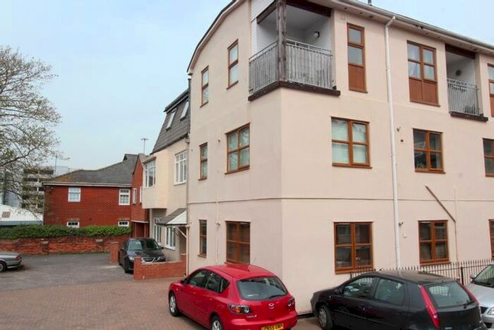 2 Bedroom Flat To Rent In London Street, Reading, RG1
