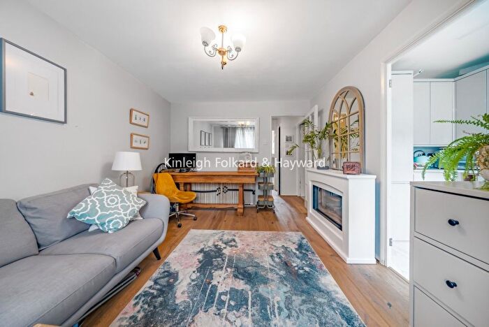 1 Bedroom Flat For Sale In Henry Doulton Drive, Tooting, London, SW17