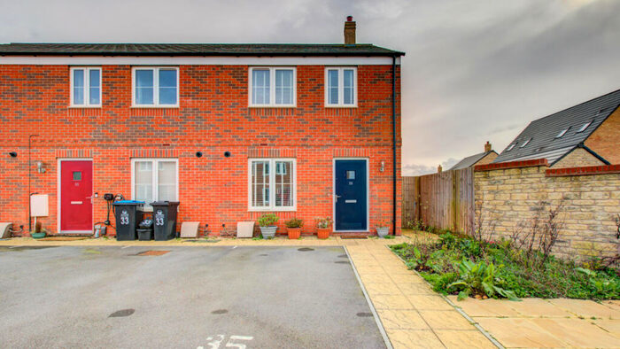 3 Bedroom End Of Terrace House For Sale In Blakeman Lane, Eynsham, Witney, OX29