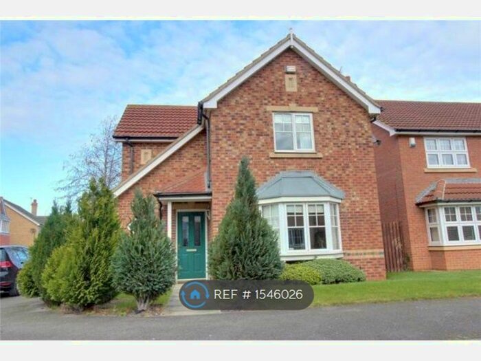 3 Bedroom Detached House To Rent In Whiteoaks Close, Redcar, TS10