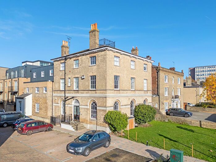 2 Bedroom Flat To Rent In Springfield Road, Chelmsford, CM2