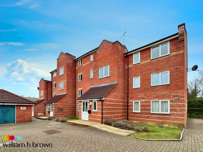 2 Bedroom Apartment To Rent In Parkinson Drive, Chelmsford, CM1