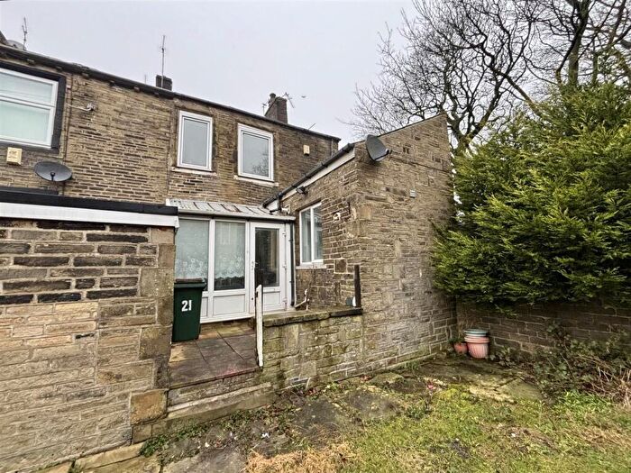 2 Bedroom End Of Terrace House For Sale In Albert Street, Queensbury, Bradford, BD13