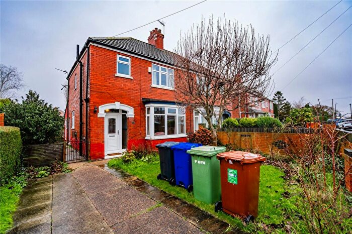 3 Bedroom Semi-Detached House For Sale In Marklew Avenue, Grimsby, Lincolnshire, DN34
