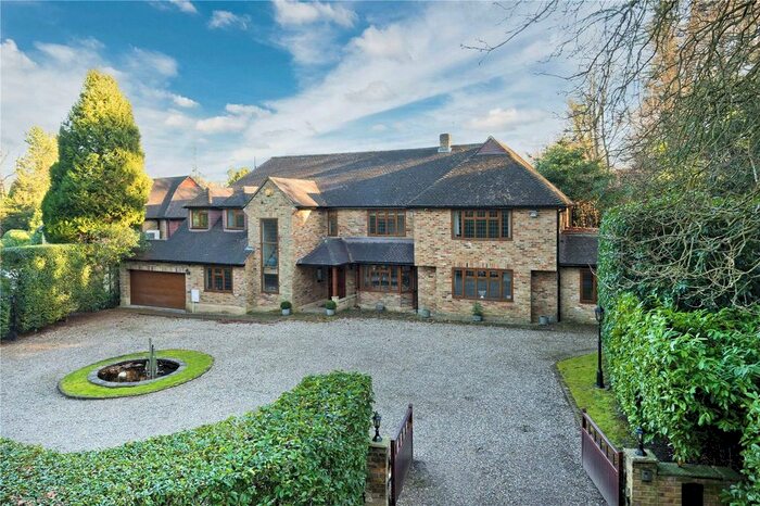 6 Bedroom Detached House To Rent In Firfields, Weybridge, Surrey, KT13