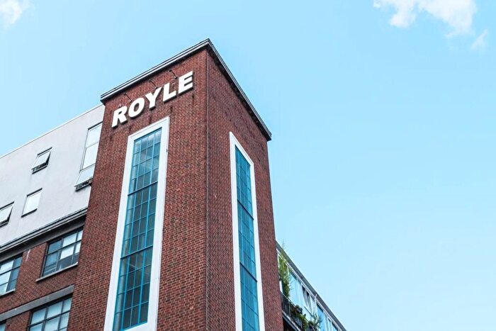 2 Bedroom Flat To Rent In Wenlock Road, London, N1