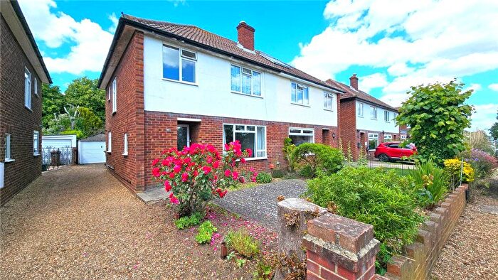3 Bedroom Semi-Detached House To Rent In Wheatsheaf Lane, Staines-Upon-Thames, Surrey, TW18