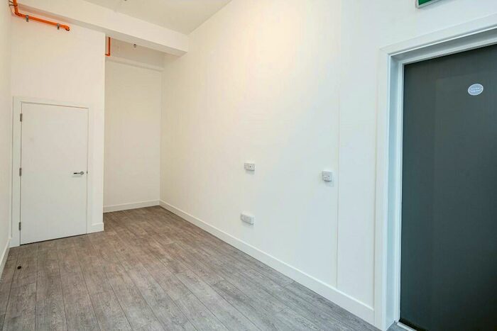 2 Bedroom Apartment To Rent In Benwell Road, London, N7