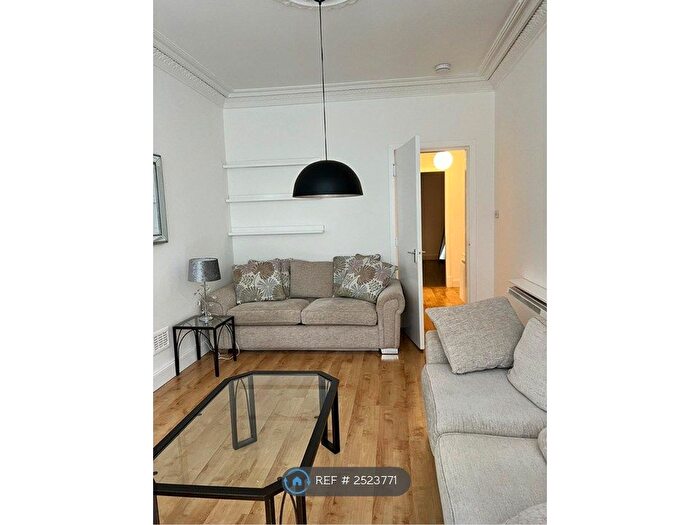 1 Bedroom Flat To Rent In Bearsden Road, Glasgow, G13