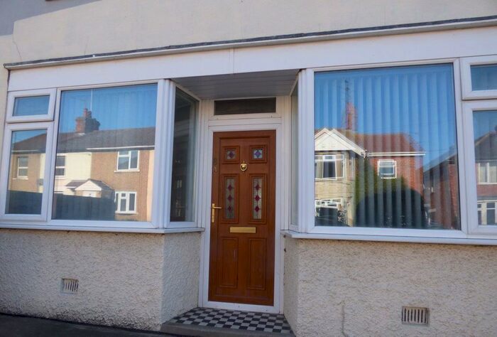 2 Bedroom Flat To Rent In St. Philips Road, Swindon SN2