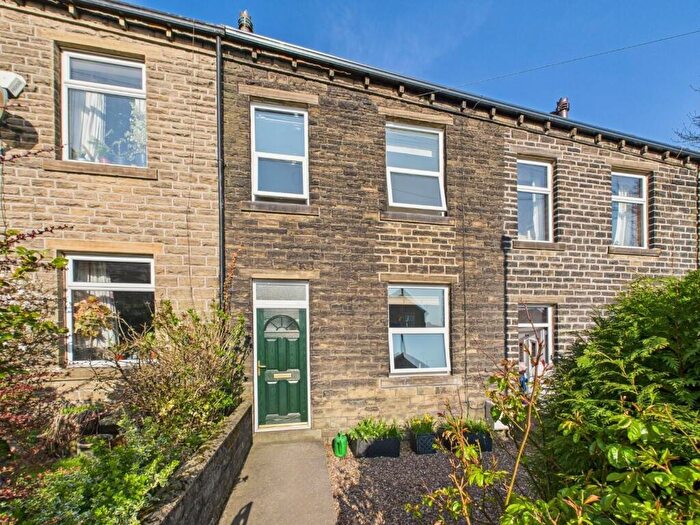 2 Bedroom Terraced House For Sale In Crooke Lane, Wilsden, BD15