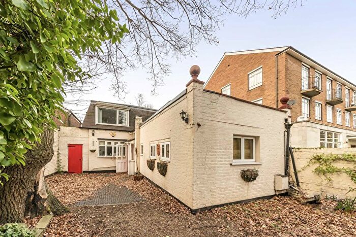 4 Bedroom Detached House To Rent In Castelnau, Barnes, SW13