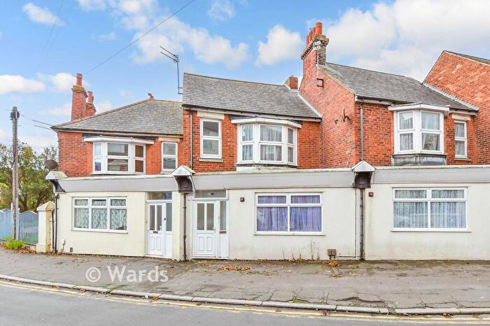 1 Bedroom Apartment For Sale In Canterbury Road, Folkestone, Kent, CT19