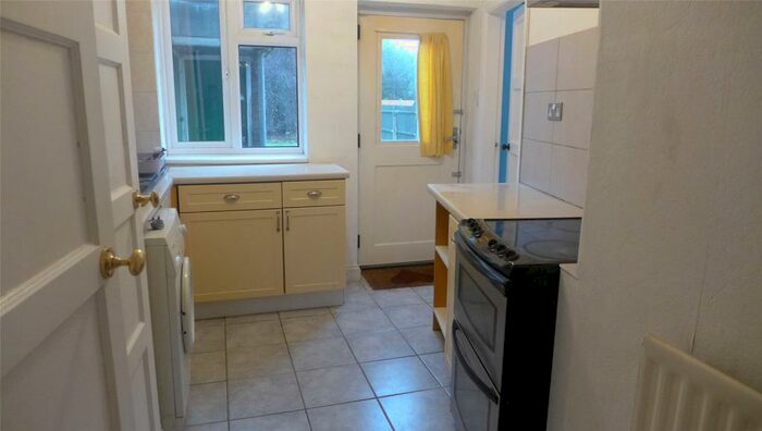 3 Bedroom End Of Terrace House To Rent In Charter Avenue, Canley, Coventry, CV4