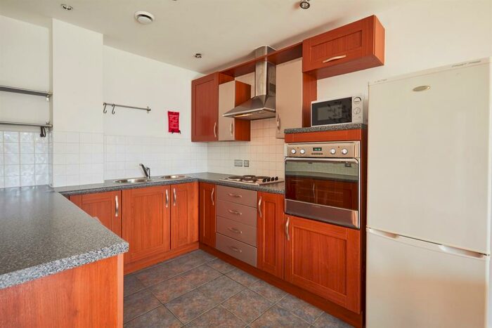 2 Bedroom Apartment To Rent In City South, M15