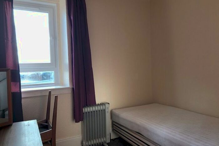 2 Bedroom Flat To Rent In Balmore Street, Dundee, DD4