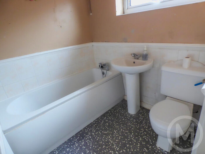 5 Bedroom Detached House For Sale In Staining Rise, Staining Village, Blackpool, FY3
