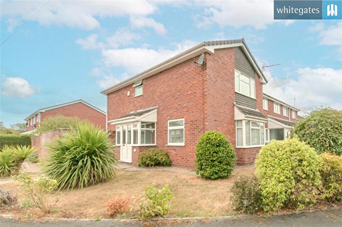 3 Bedroom Detached House For Sale In Waldron Gardens, Wistaston, Crewe, Cheshire, CW2