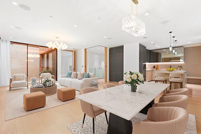 3 Bedroom Flat To Rent In St. Mary Abbots Place, High Street Kensington, W8