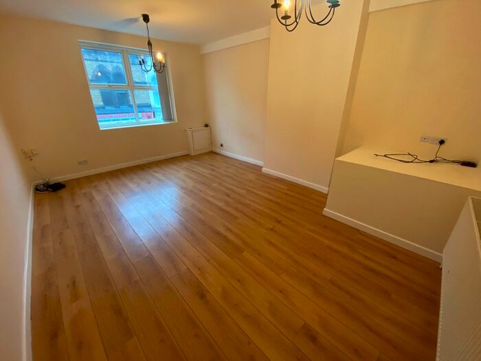 3 Bedroom Flat To Rent In St Marys Road, Garston, Liverpool, L19