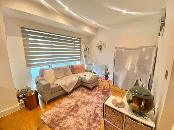 Apartment To Rent In Newtown Road, Henley On Thames, RG9