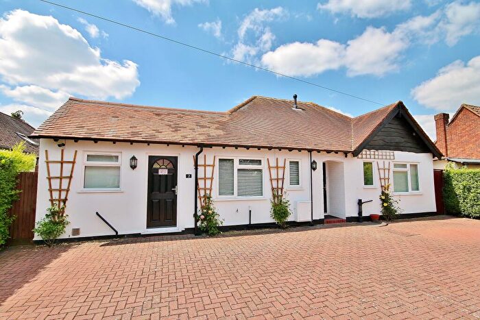 3 Bedroom Bungalow For Sale In Apers Avenue, Westfield, Woking, Surrey, GU22
