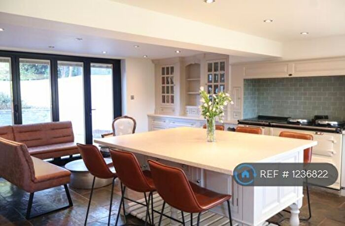 3 Bedroom Semi-Detached House To Rent In Downs Hill, Beckenham, BR3