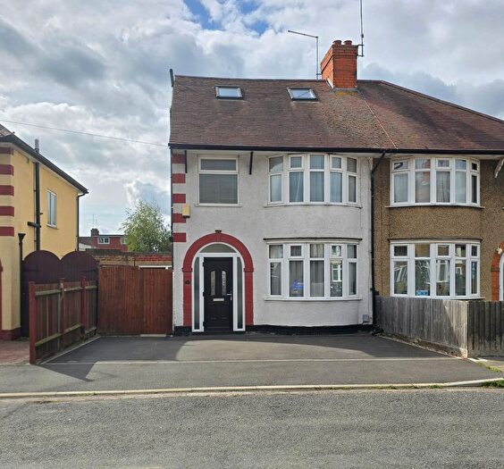 5 Bedroom Semi-detached House For Sale In Sandiland Road, The Headlands, NN3