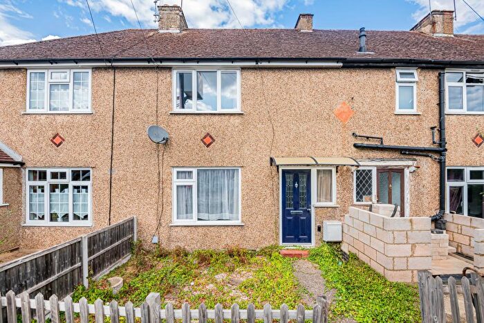 2 Bedroom Terraced House For Sale In Tollgate Road, Colney Heath, St Albans, AL4