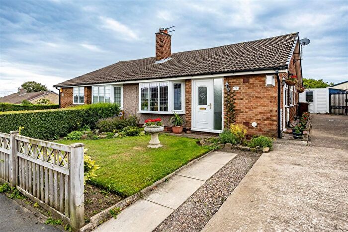 2 Bedroom Semi-Detached Bungalow For Sale In Oakland Drive, Netherton, Wakefield, WF4