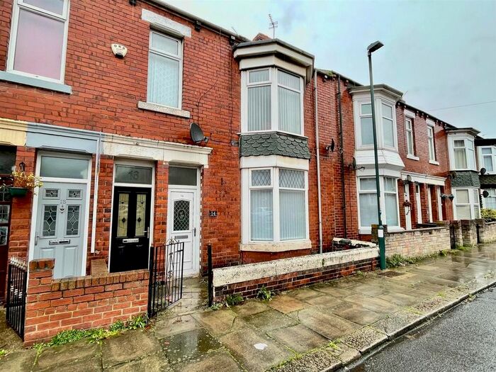 2 Bedroom Flat To Rent In Armstrong Terrace, South Shields, NE33