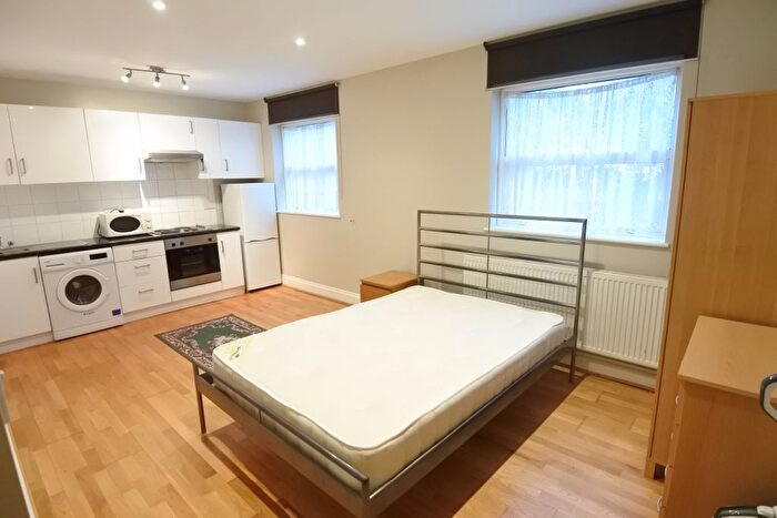 Studio To Rent In West Hendon Broadway, West Hendon, NW9