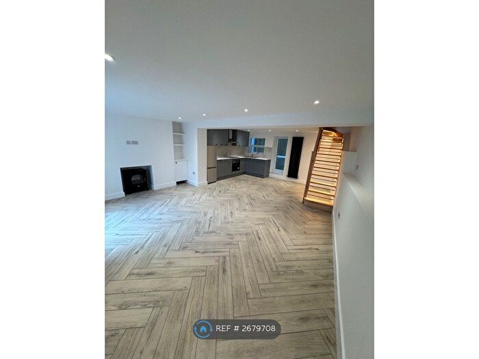 2 Bedroom Flat To Rent In Albion Place, Hythe, CT21