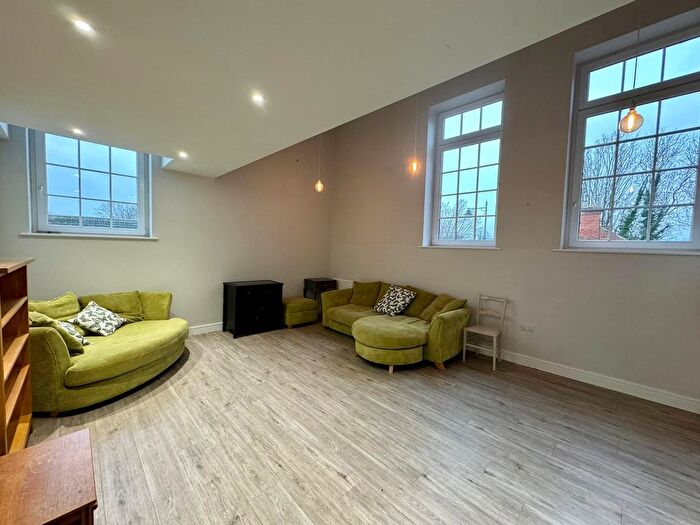 2 Bedroom Flat To Rent In Reynoldson Street, Hull, HU5