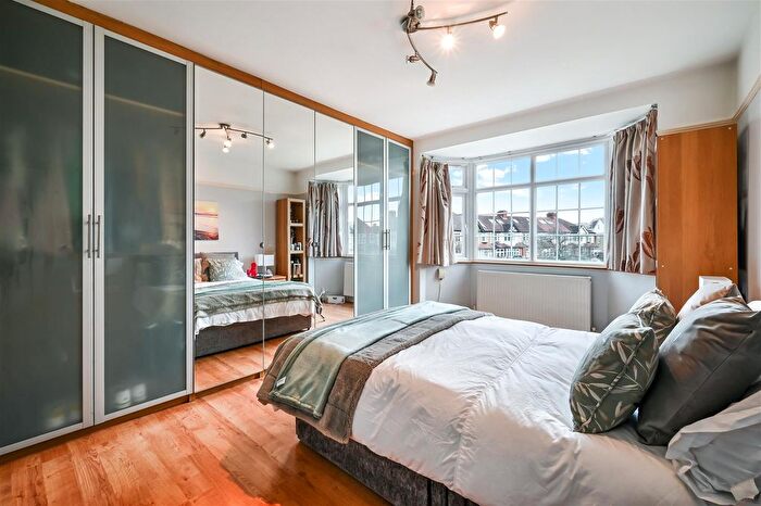 5 Bedroom Property To Rent In Buckleigh Avenue, London, SW20