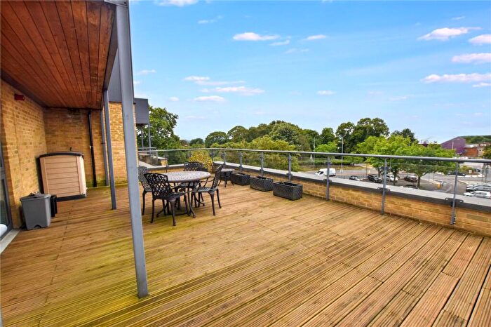 2 Bedroom Flat For Sale In Albion Road, Bexleyheath, DA6