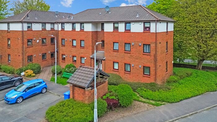 2 Bedroom Flat For Sale In Fairways View, Hardgate, G81