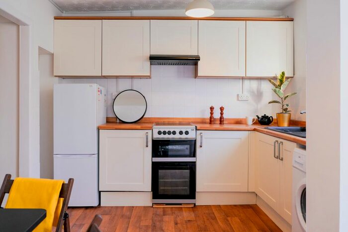 3 Bedroom Property To Rent In Fabian Way, Port Tennant, Swansea, SA1