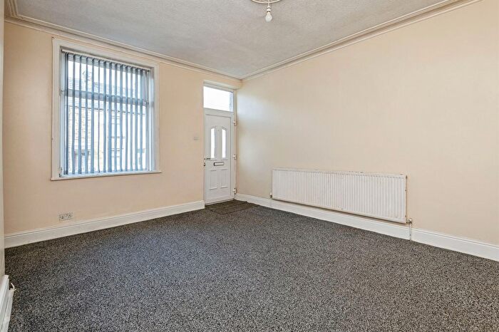 3 Bedroom Terraced House For Sale In Burton Street, Bradford, BD4