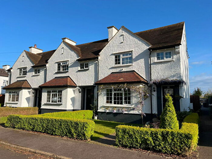 2 Bedroom End Of Terrace House For Sale In Avon Road, Henlow, SG16