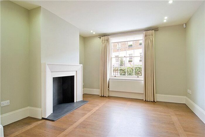 2 Bedroom End Of Terrace House To Rent In St. Barnabas Street, London, SW1W