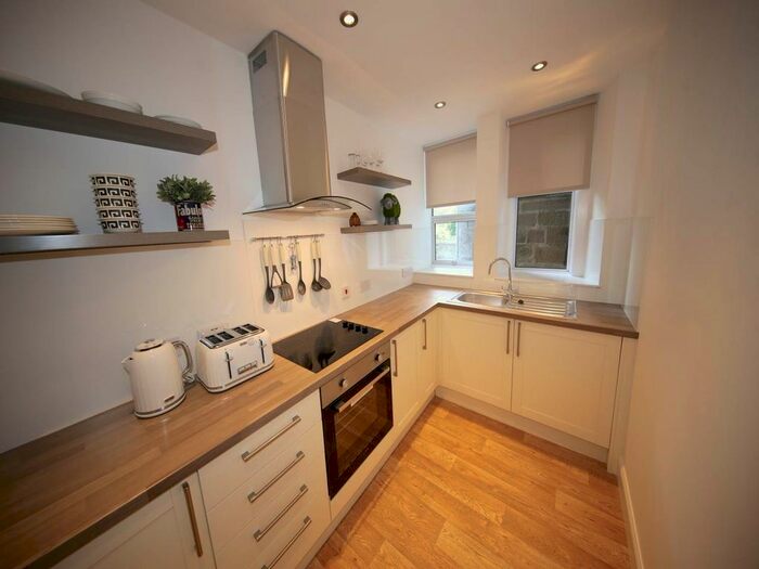 2 Bedroom Flat To Rent In Park Avenue, Dundee, DD4