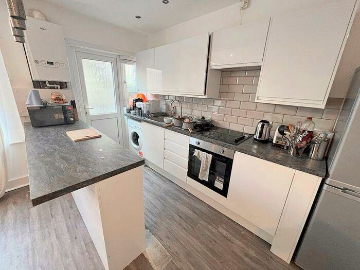 6 Bedroom Terraced House To Rent In Milner Road, Brighton, BN2