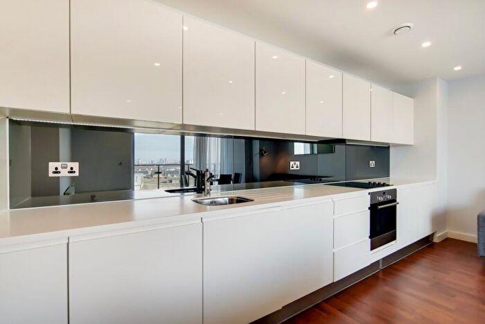 2 Bedroom Apartment To Rent In Wharf Street London, SE8