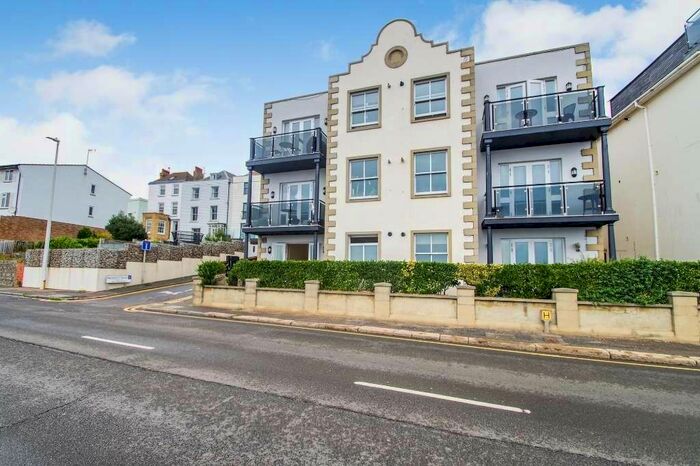 2 Bedroom Flat To Rent In The Esplanade, Folkestone, CT20