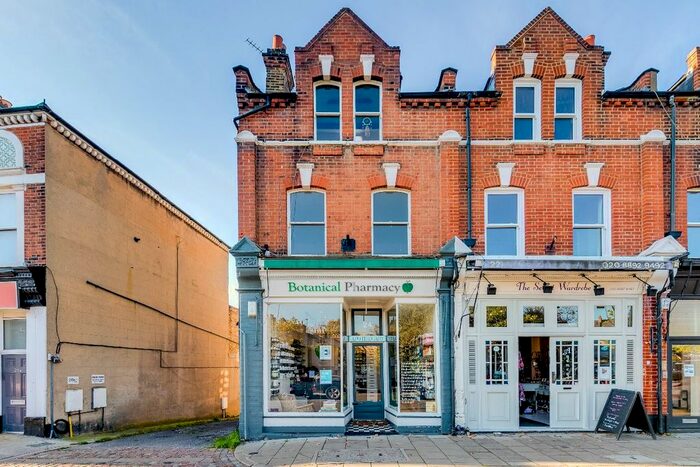 2 Bedroom Maisonette To Rent In Crown Road, St Margarets, Twickenham, TW1