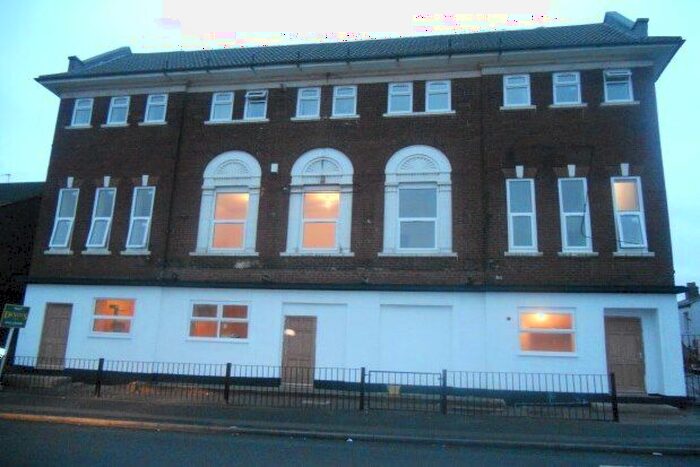 2 Bedroom Flat To Rent In Brasshouse Lane, Smethwick, B66