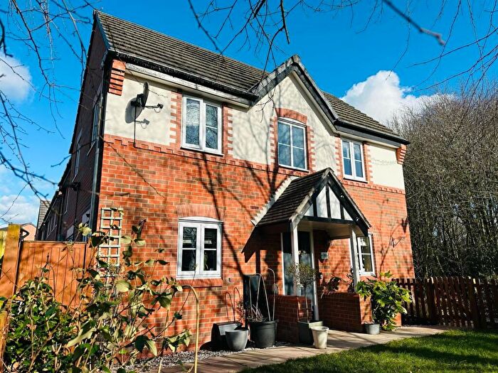 3 Bedroom Semi-Detached House For Sale In Salary Row, Lostock Gralam, Northwich, CW9