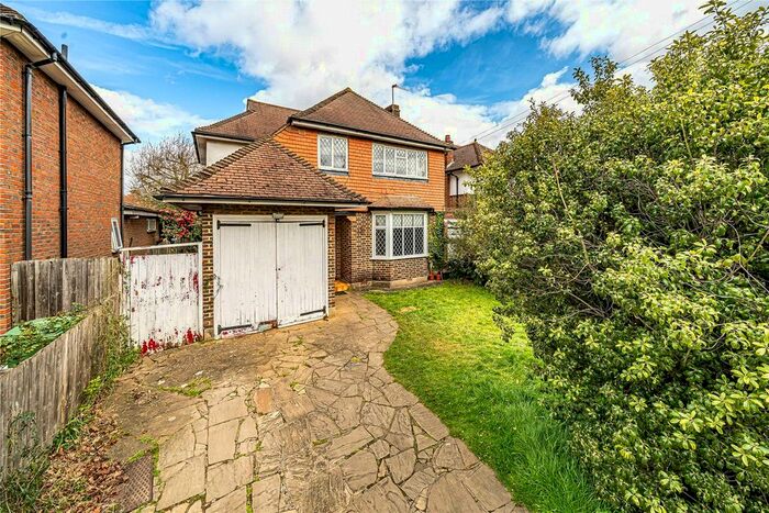 3 Bedroom Detached House To Rent In Denleigh Gardens, Thames Ditton, Surrey, KT7